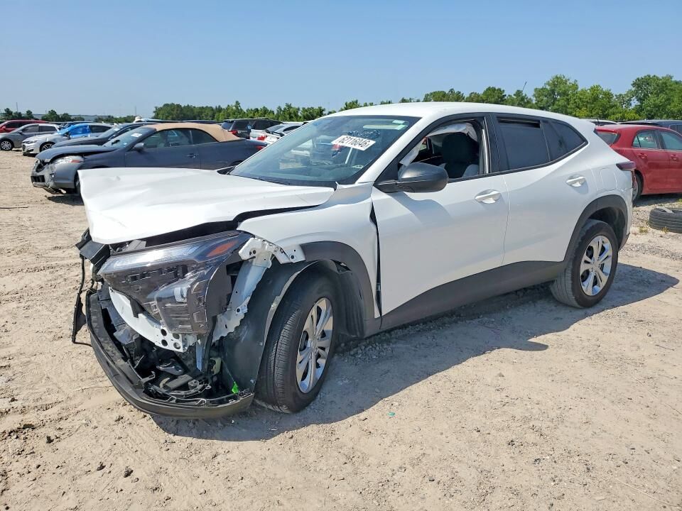 2026 CHEVROLET Trax