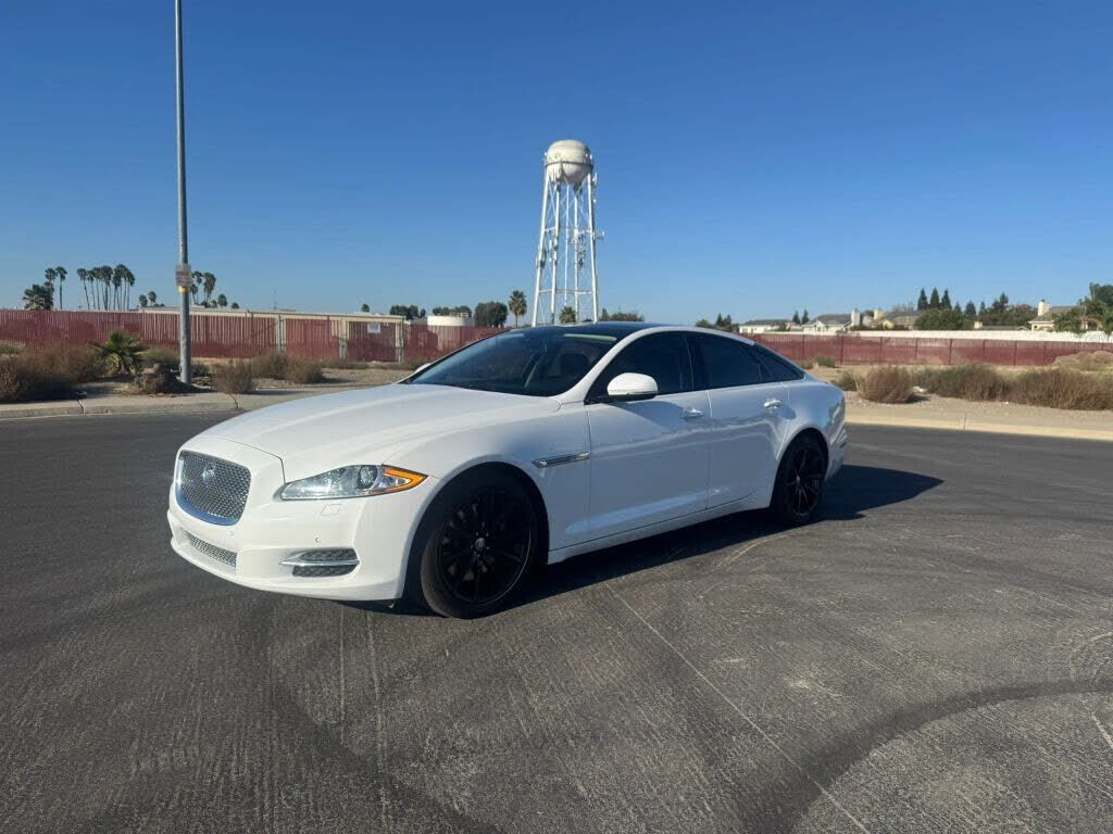 2013 JAGUAR XJ