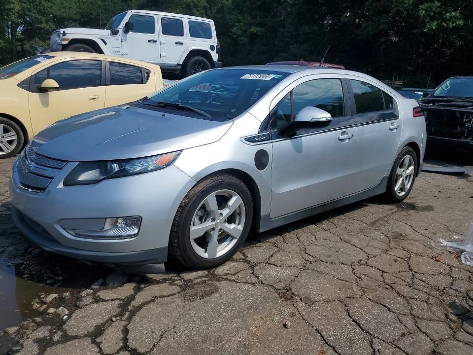 2013 CHEVROLET Volt