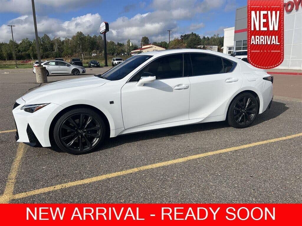 2025 LEXUS IS