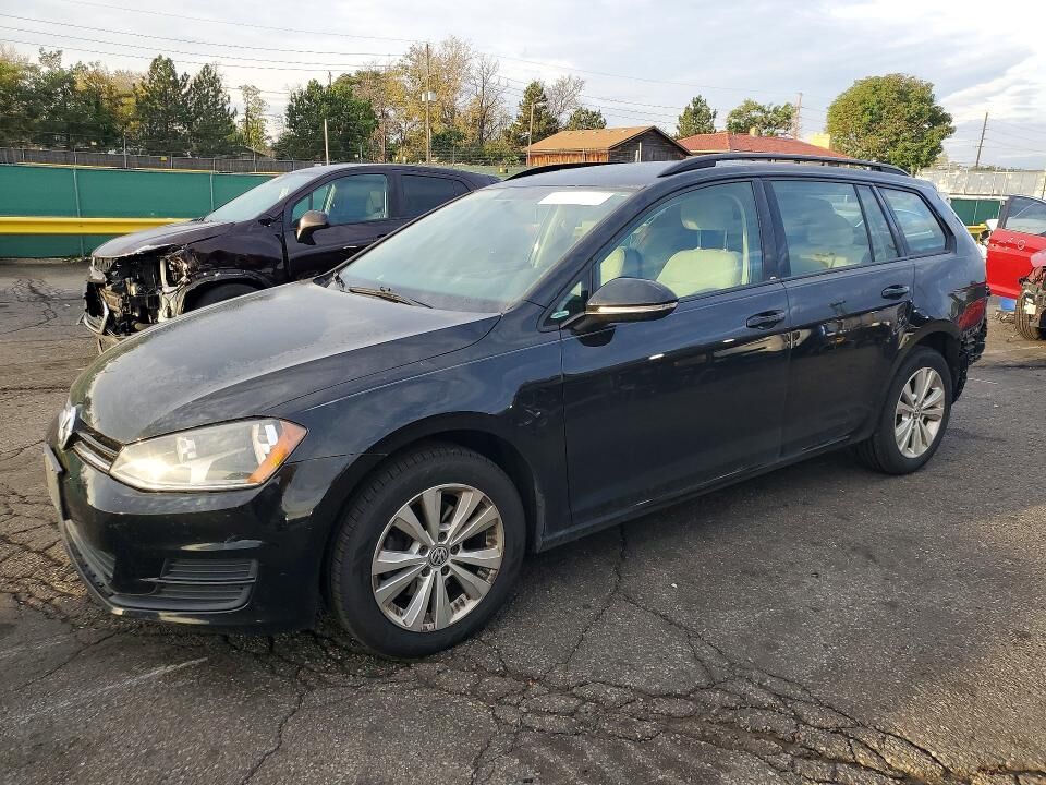 2017 VOLKSWAGEN Golf SportWagen