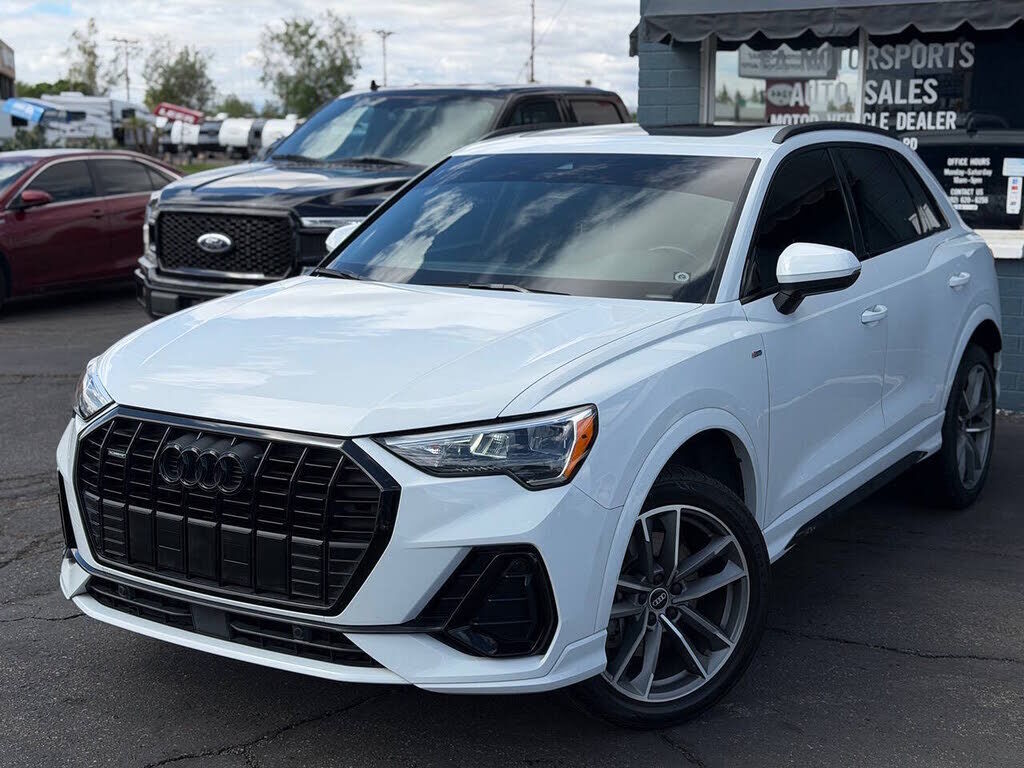 2022 AUDI Q3