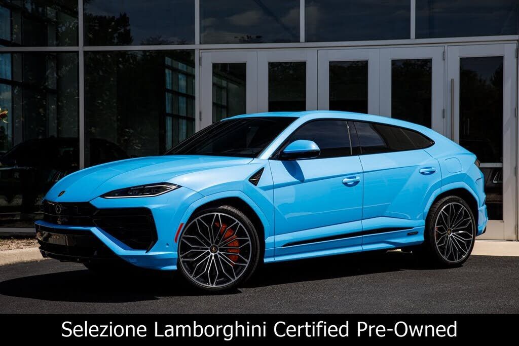 2025 LAMBORGHINI URUS
