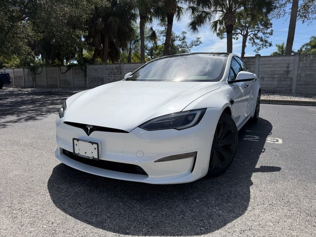 2022 TESLA Model S