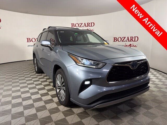 2021 TOYOTA Highlander