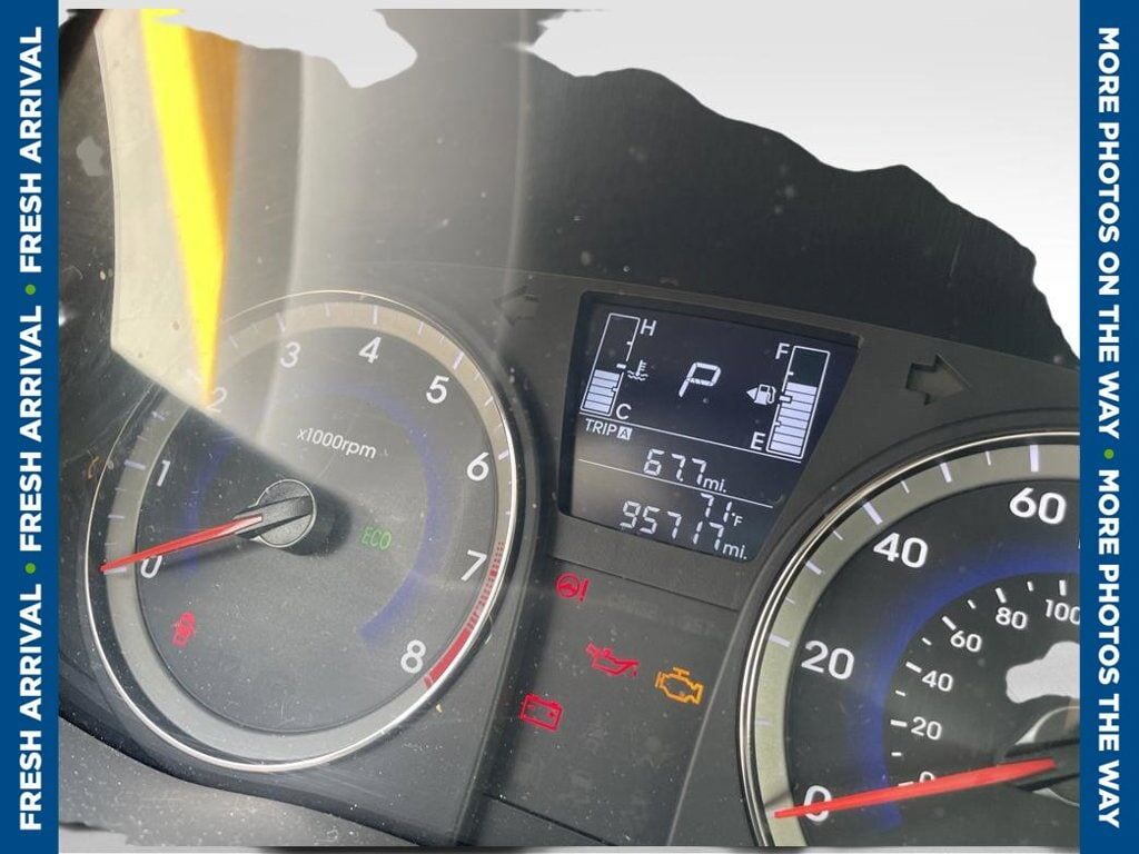 2017 HYUNDAI Accent