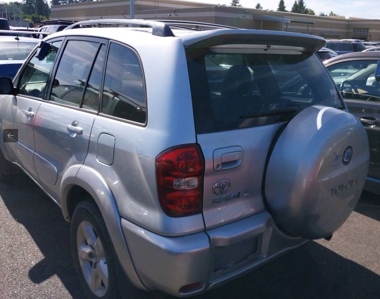 2004 TOYOTA RAV4