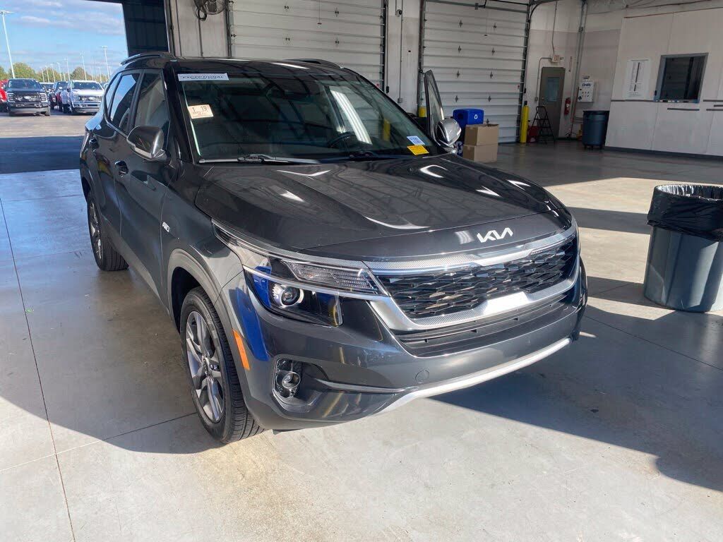 2023 KIA Seltos