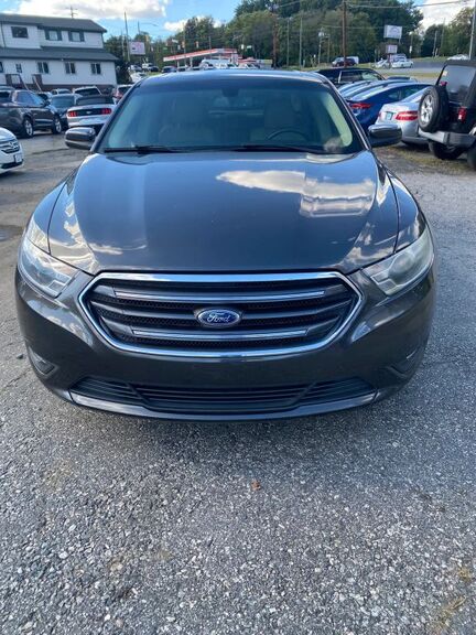 2018 FORD Taurus