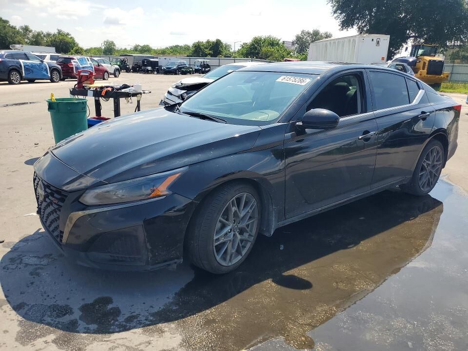 2023 NISSAN Altima