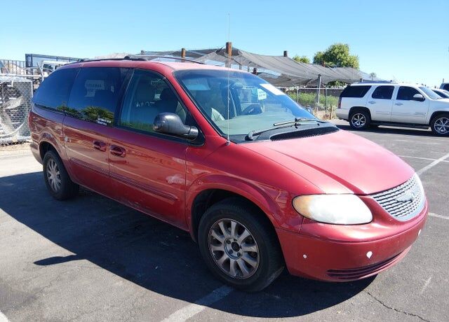 2003 CHRYSLER Town and Country