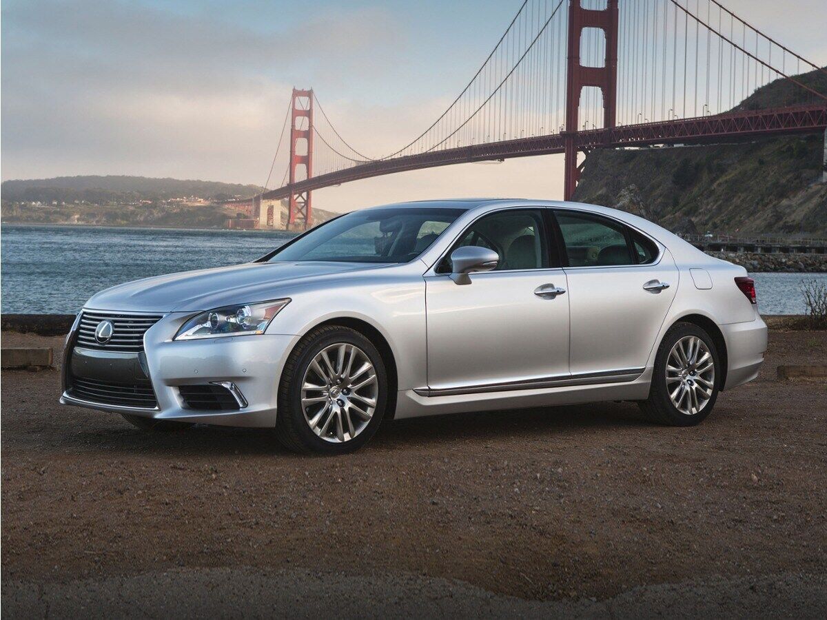 2015 LEXUS LS