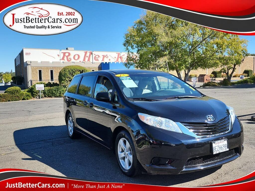 2015 TOYOTA Sienna