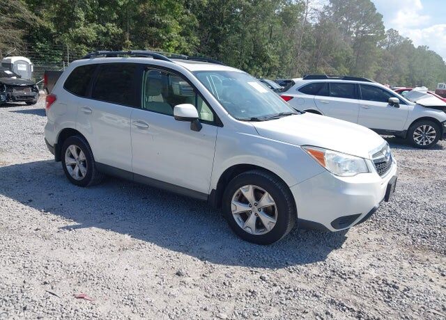 2014 SUBARU Forester
