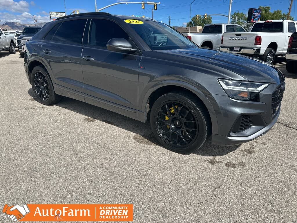 2022 AUDI Q8
