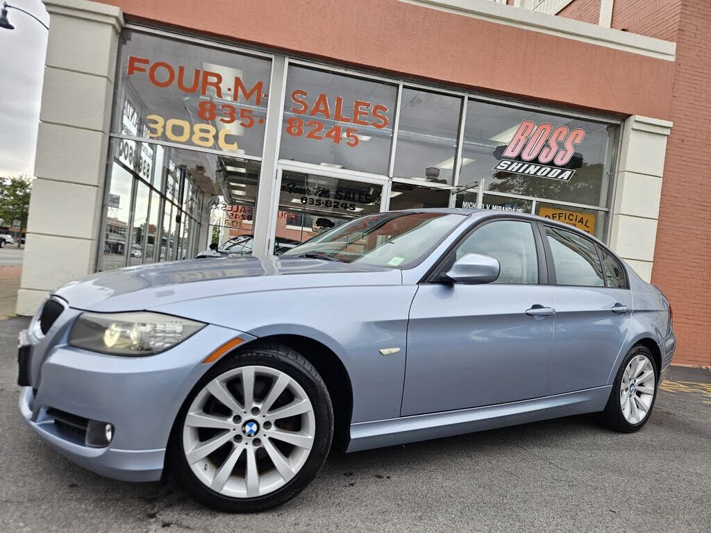 2011 BMW 3 Series