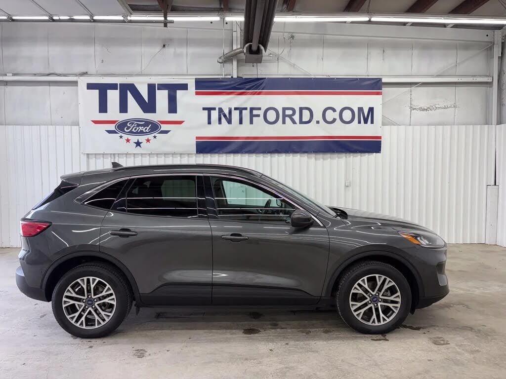 2020 FORD Escape