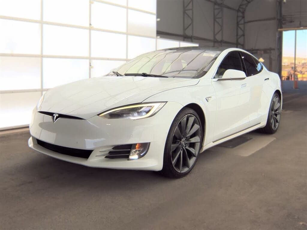 2016 TESLA Model S