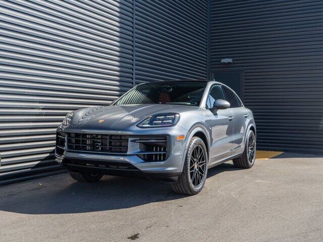 2026 PORSCHE Cayenne