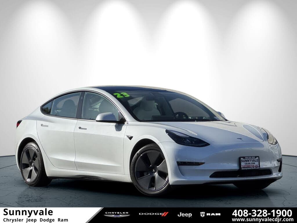 2023 TESLA Model 3
