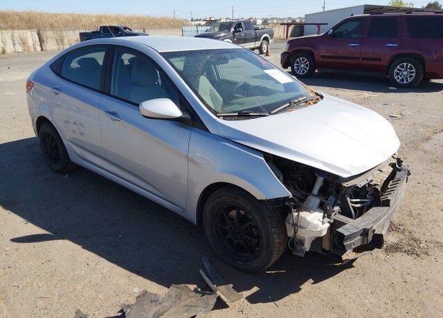 2016 HYUNDAI Accent