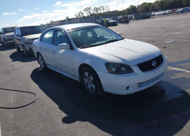 2005 NISSAN Altima
