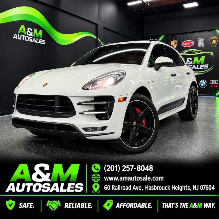 2017 PORSCHE Macan