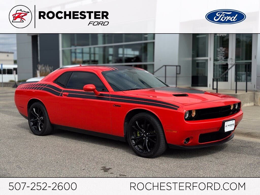 2017 DODGE Challenger