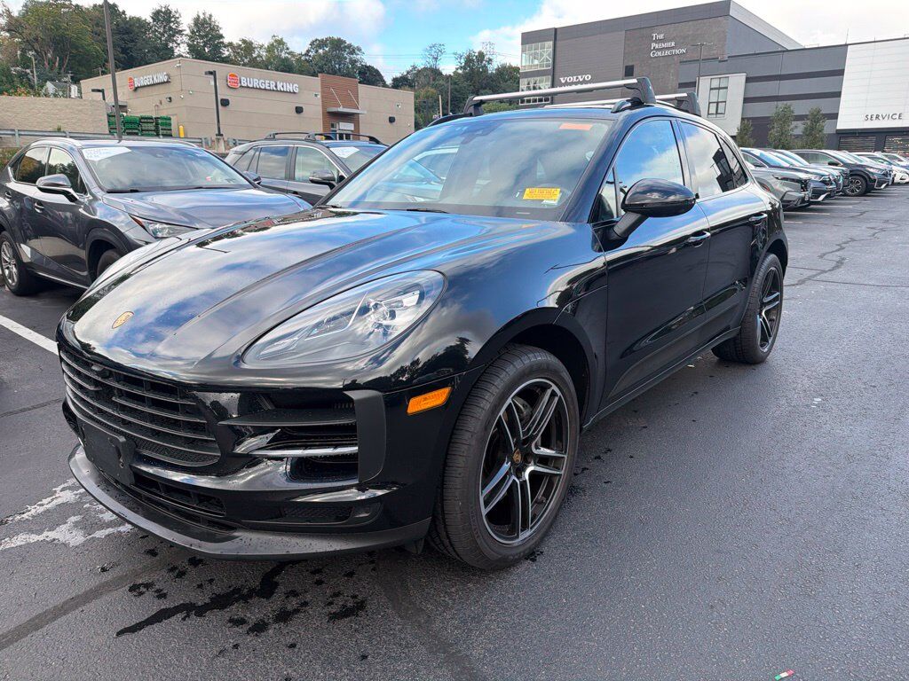 2021 PORSCHE Macan