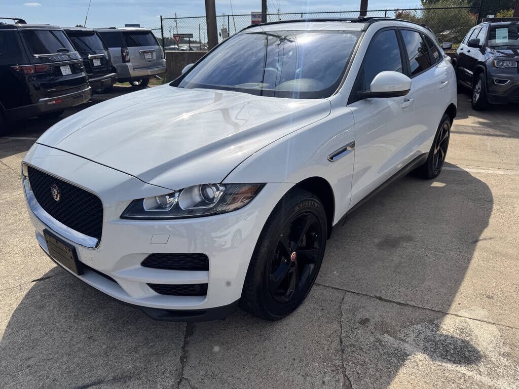 2017 JAGUAR F-Pace