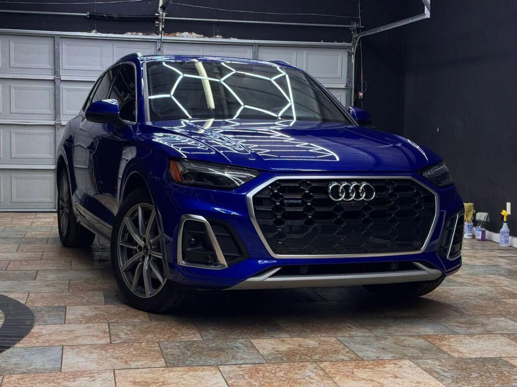 2022 AUDI Q5