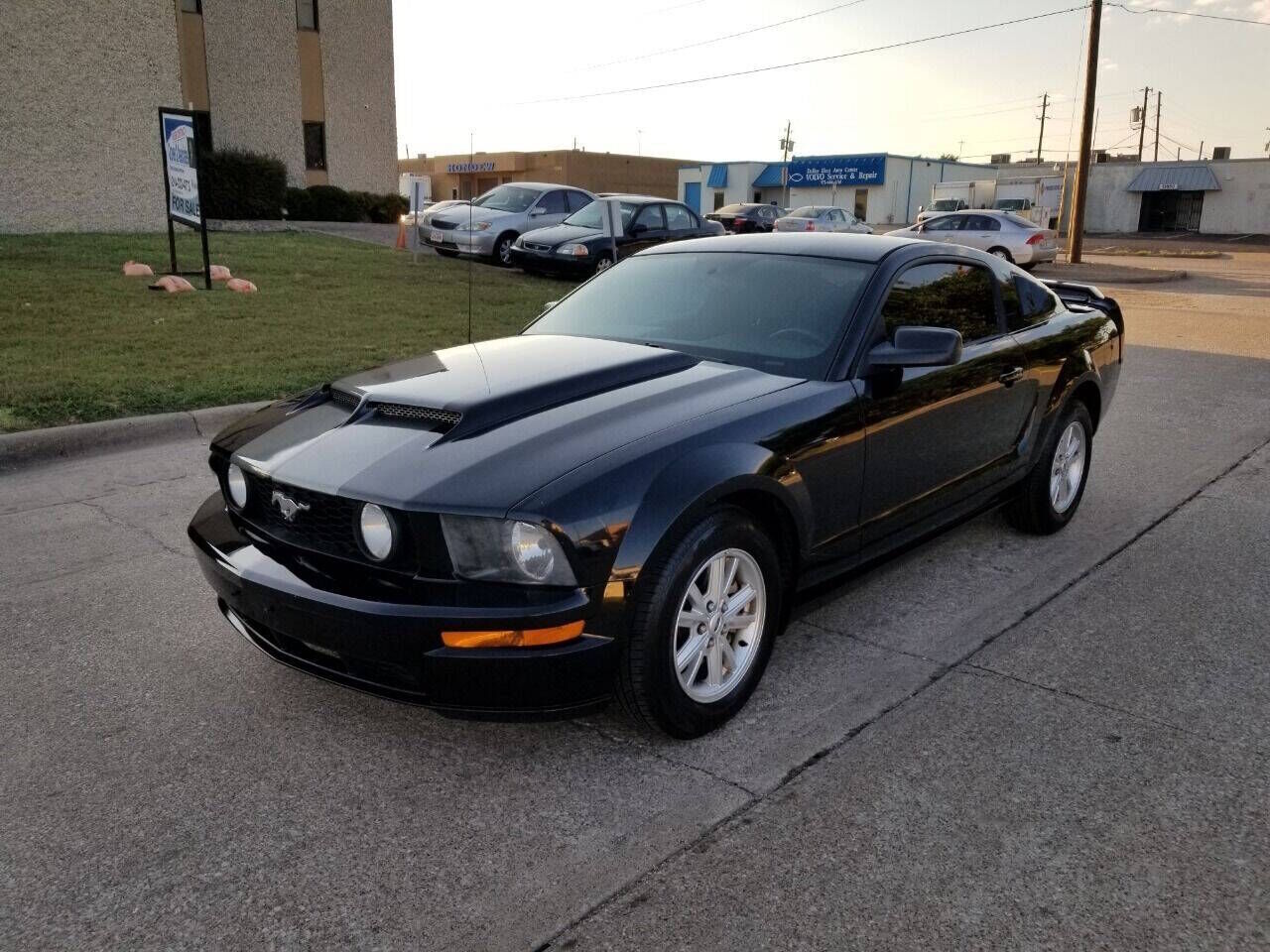 2005 FORD Mustang