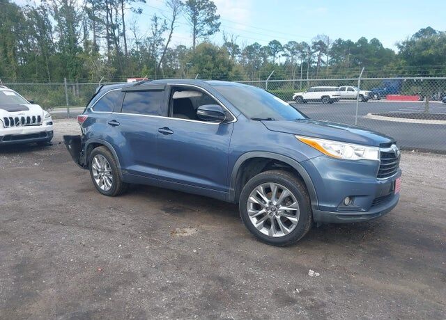 2015 TOYOTA Highlander