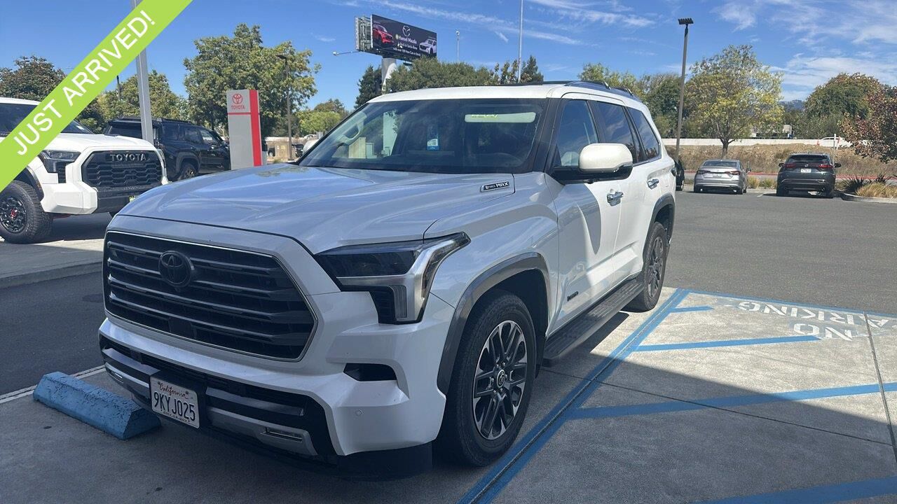 2024 TOYOTA Sequoia