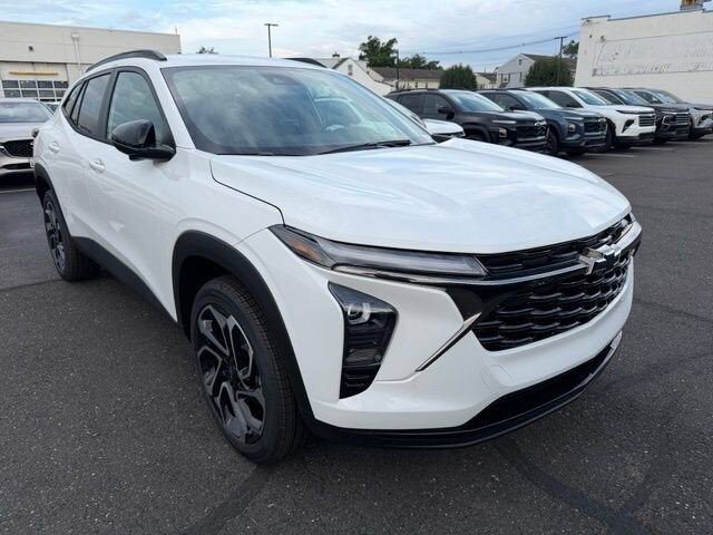 2026 CHEVROLET Trax