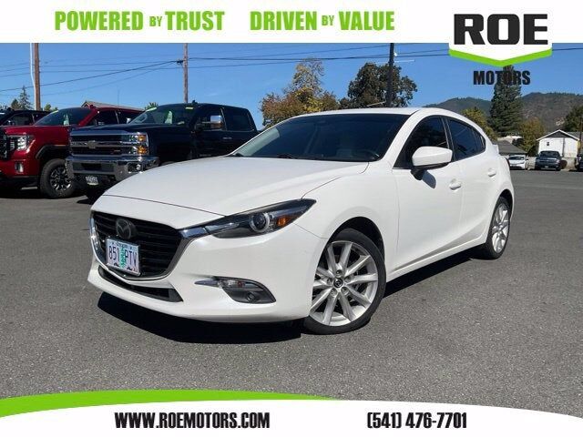 2017 MAZDA Mazda3