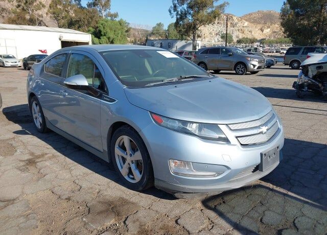 2013 CHEVROLET Volt