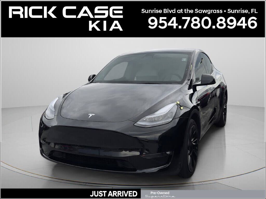 2022 TESLA Model Y