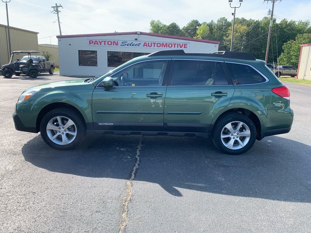 2013 SUBARU Outback