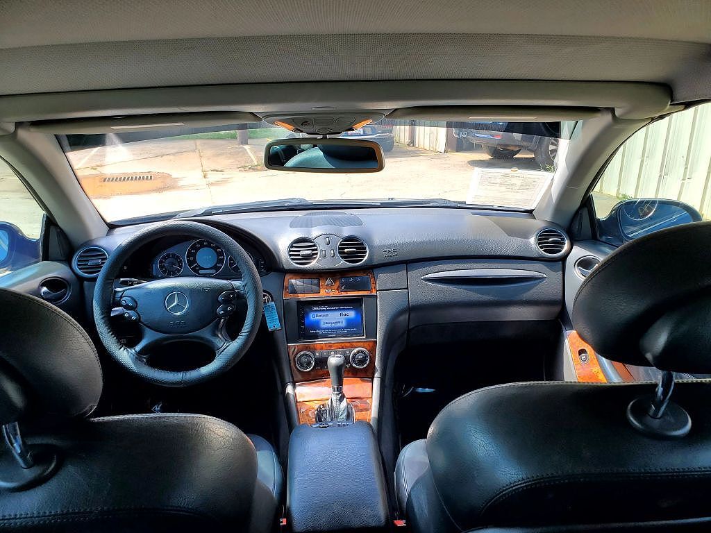 2005 Mercedes-Benz CLK-Class