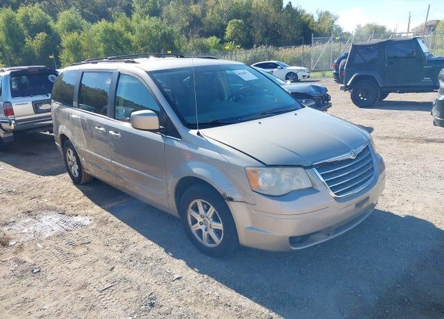 2009 CHRYSLER Town and Country