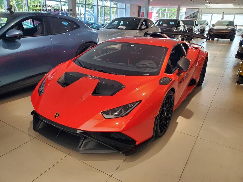 2023 LAMBORGHINI Huracan STO