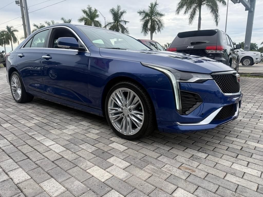 2023 CADILLAC CT4