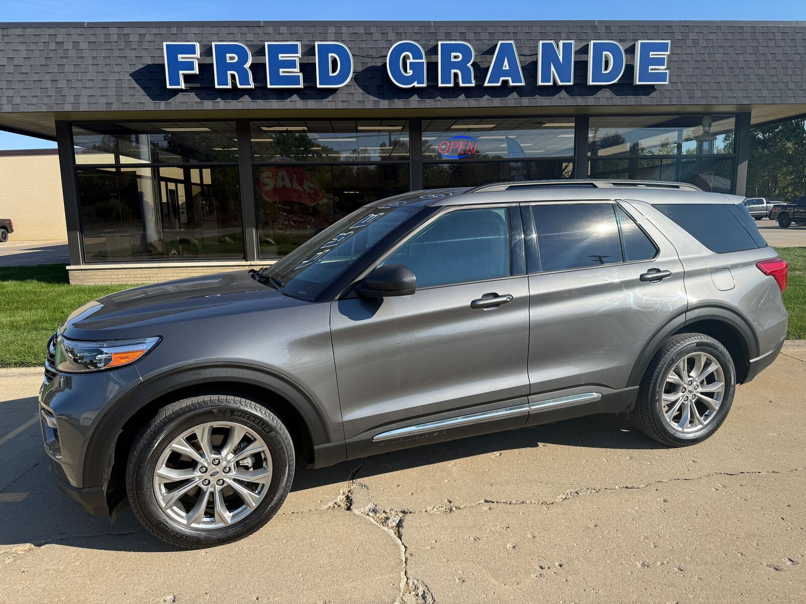 2024 FORD Explorer