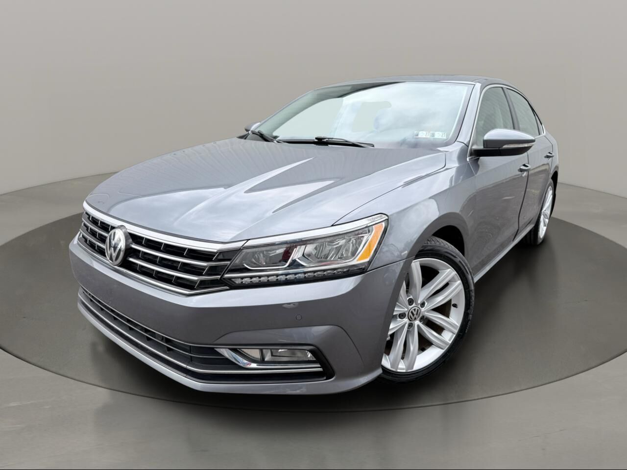 2018 VOLKSWAGEN Passat