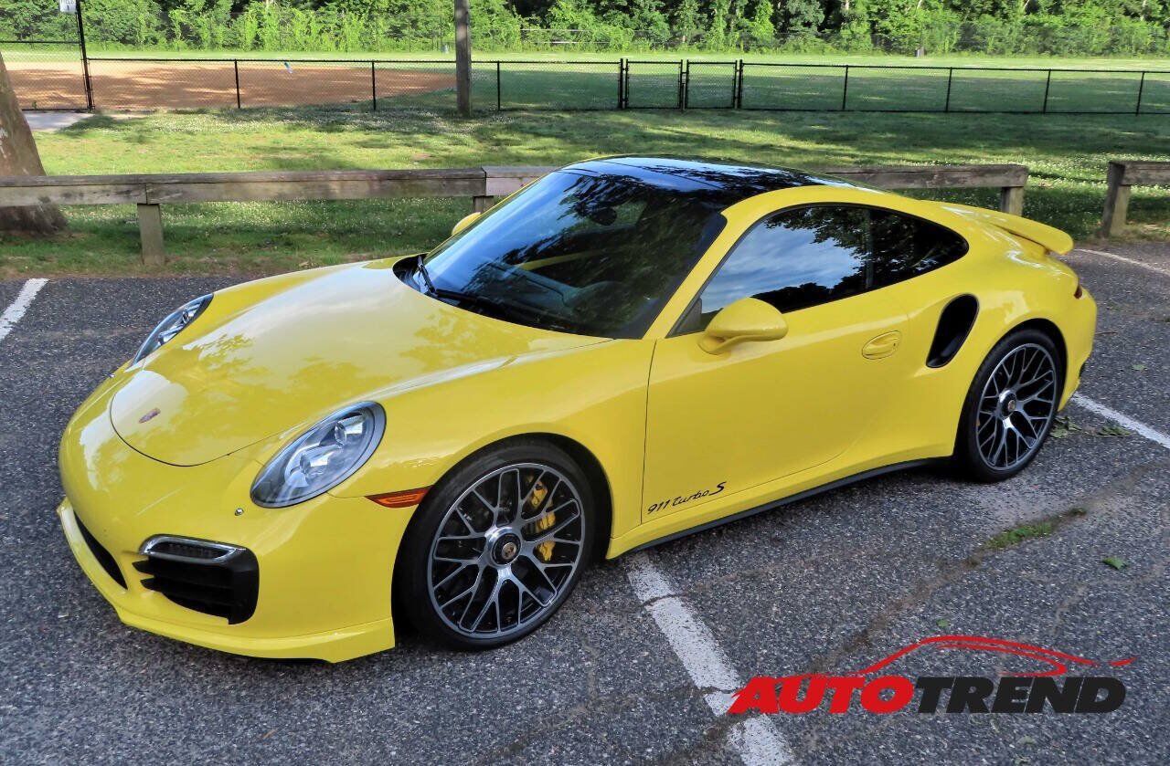 2015 PORSCHE 911