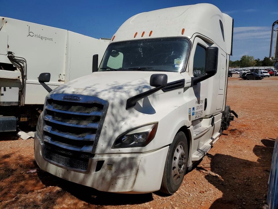 2020 FREIGHTLINER New Cascadia 126" Sleepercab