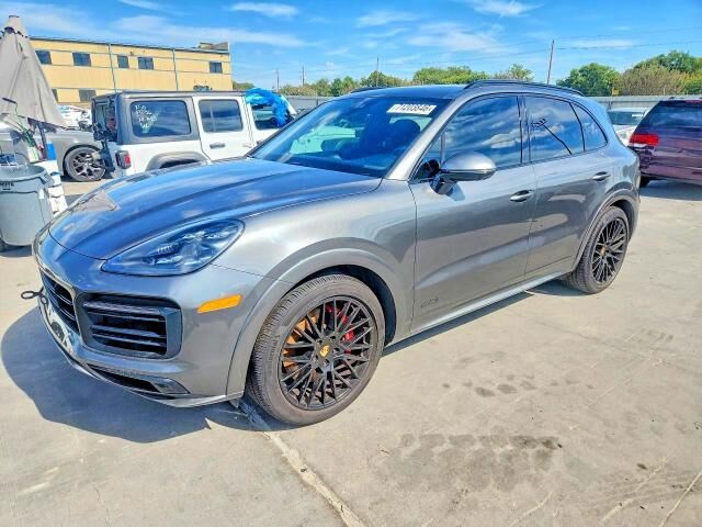 2021 PORSCHE Cayenne