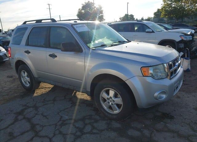 2010 FORD Escape