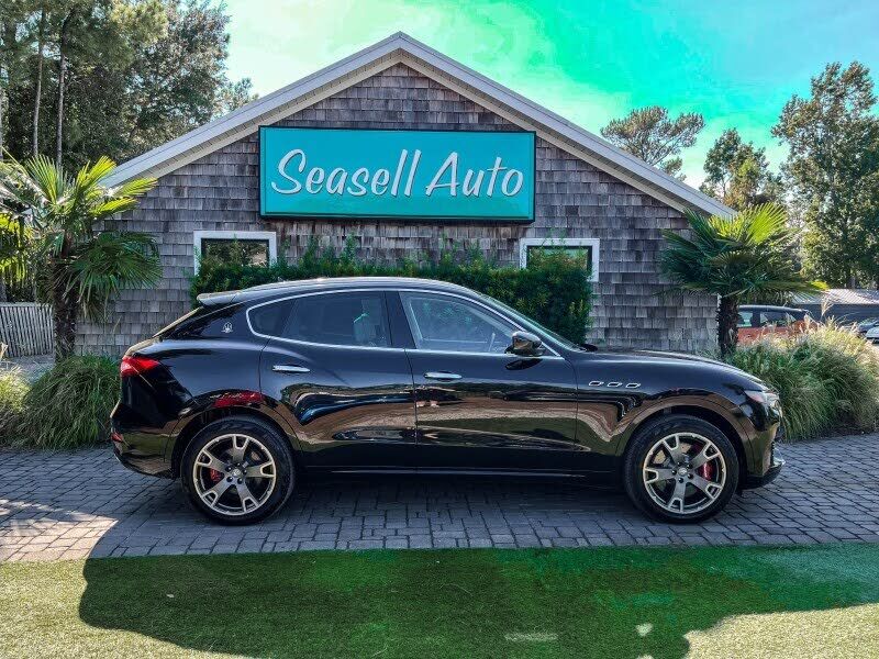 2017 MASERATI Levante